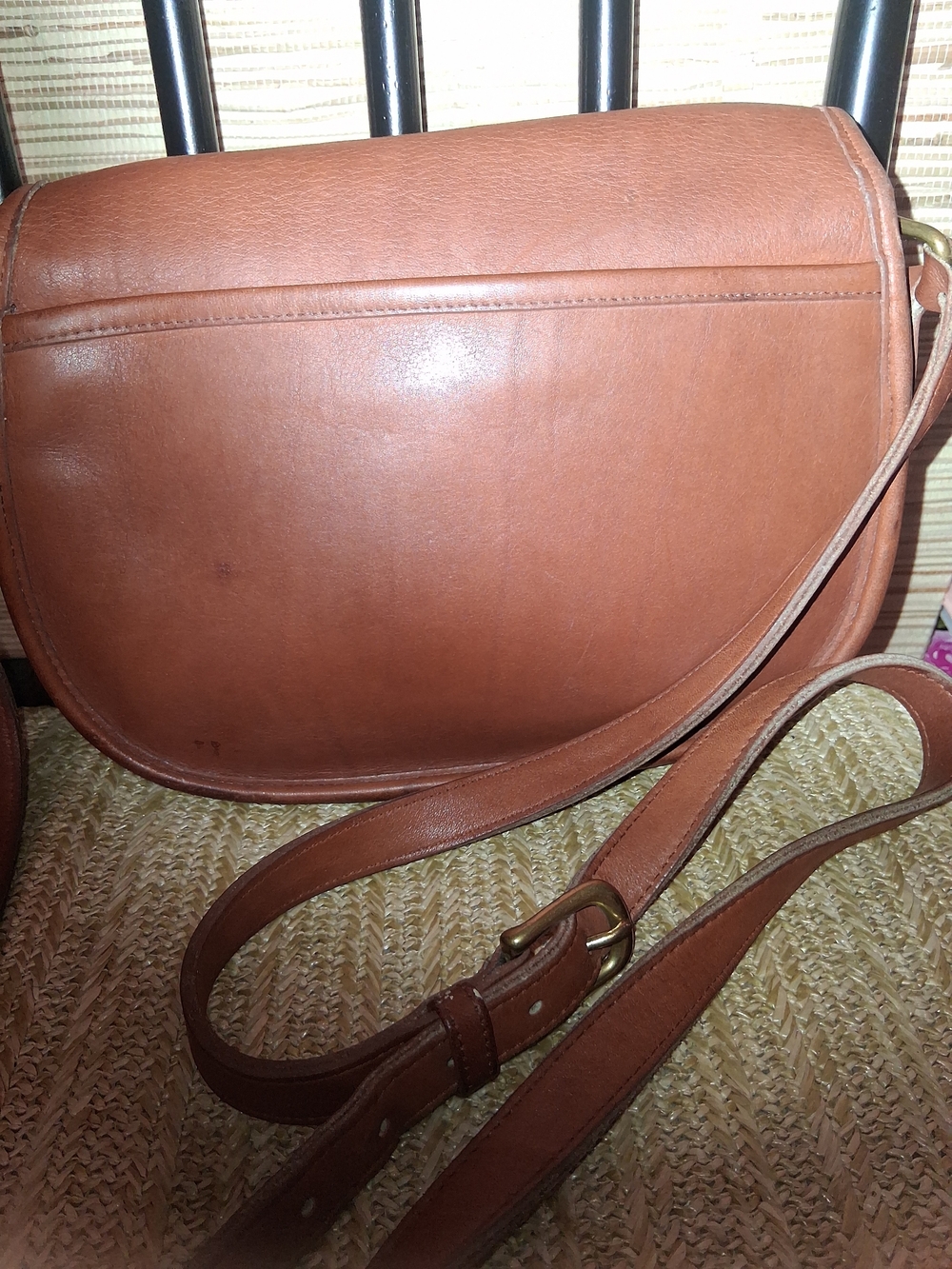 Coach Blast From The Past So Cute Brown Leather Turn-Lock Crossbody Bag ( USA) - Picture 6 of 13